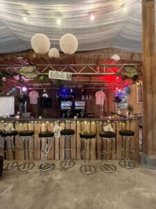 Weinbar für Events: Mobile Konzepte für Hochzeiten und Messen