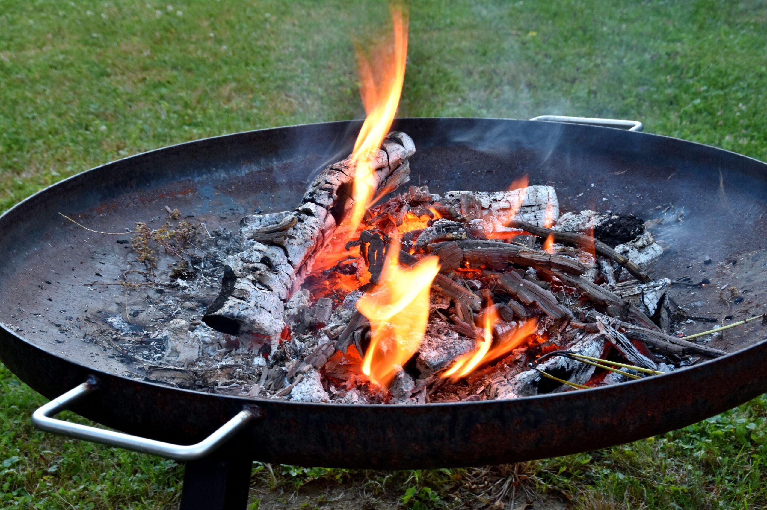 Warum Feuerschale Mieten?